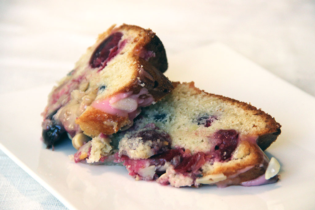 bundt-cake-cerises-amandes-4