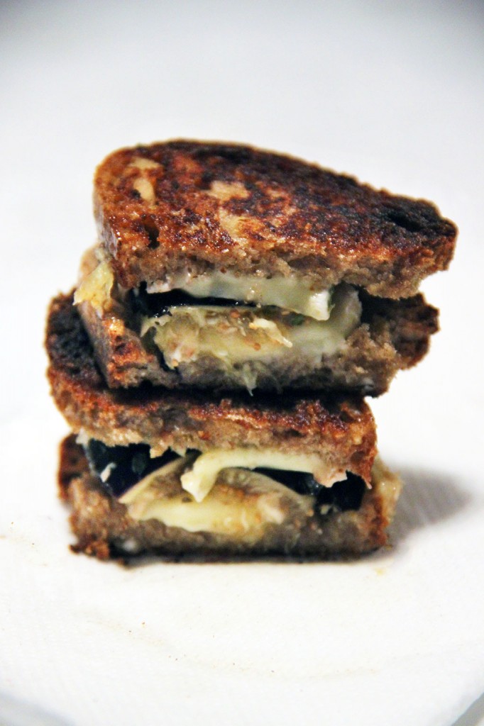 grilled-cheese-camembert-figue-3