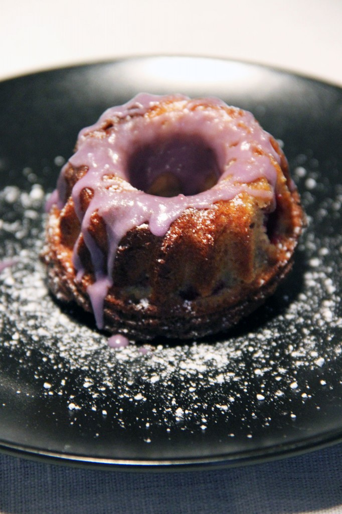 bundt-framboise-violette-chocolat-blanc