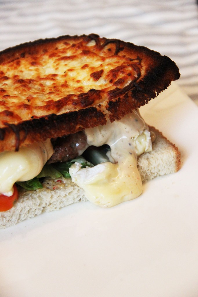 burger-geant-toaste-camembert