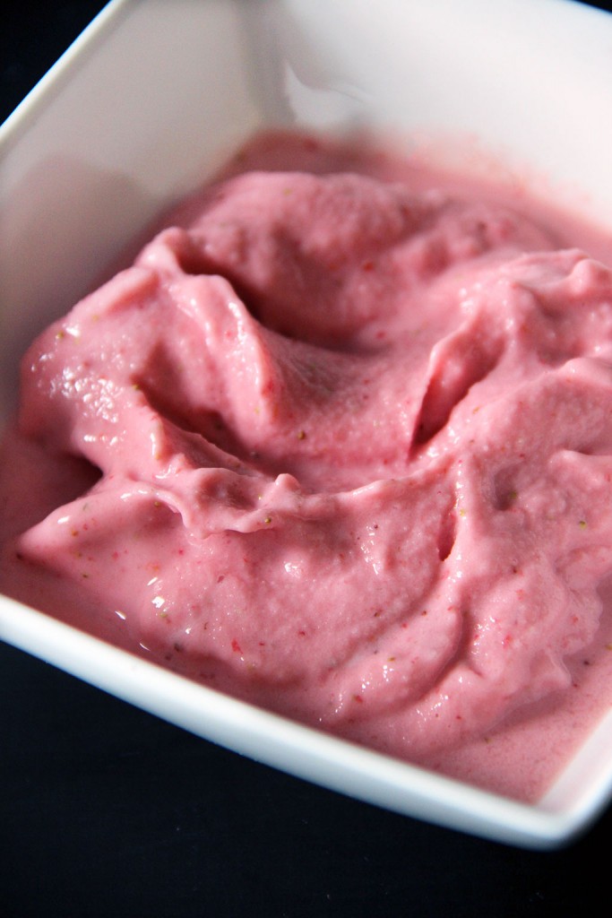 frozen-yogurt-fraise-coco-2