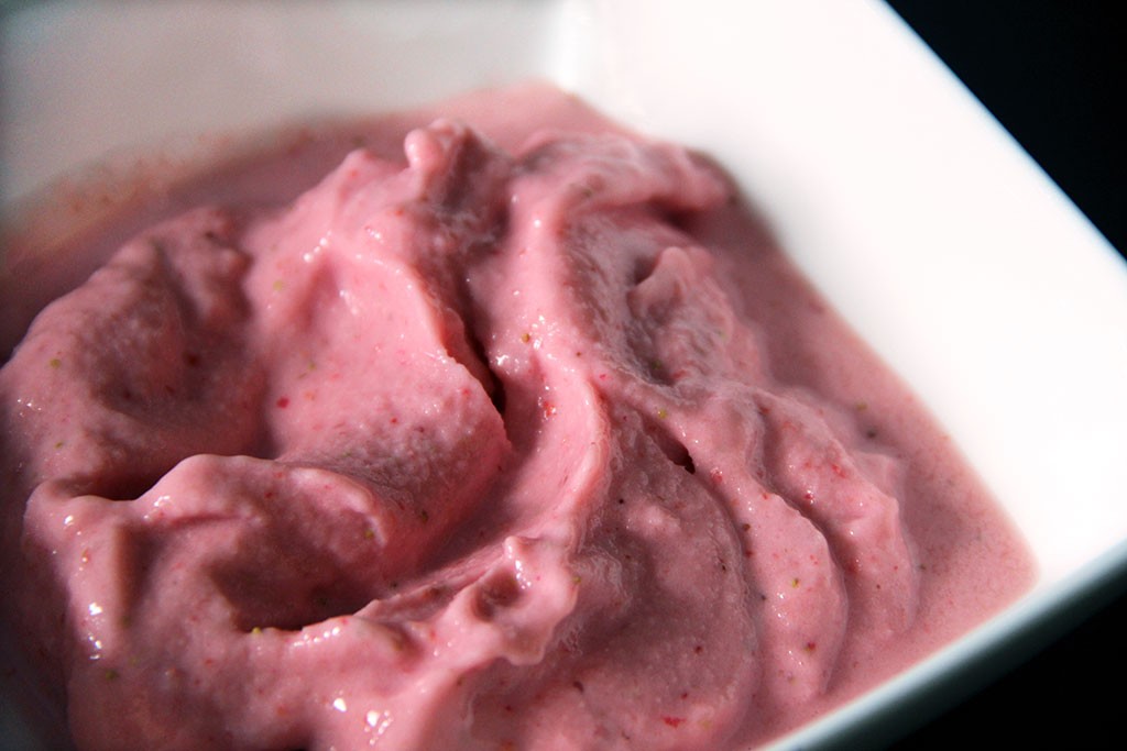 frozen-yogurt-fraise-coco-3