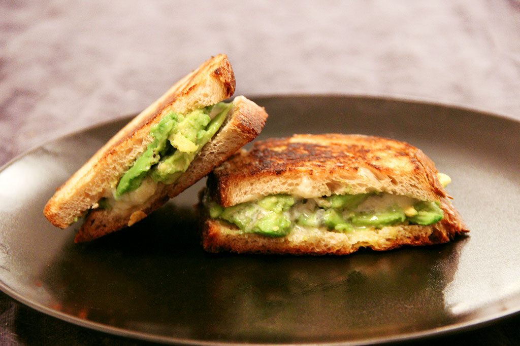 grilled-cheese-bleu-avocat