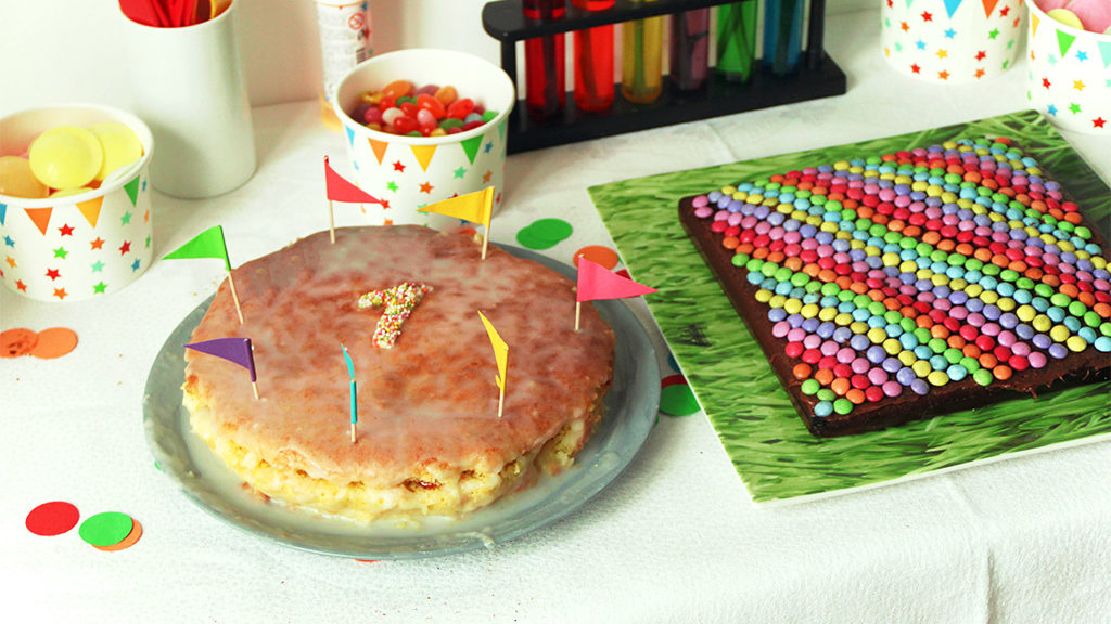 Gateau Fourre A La Confiture De Fraises Not Parisienne