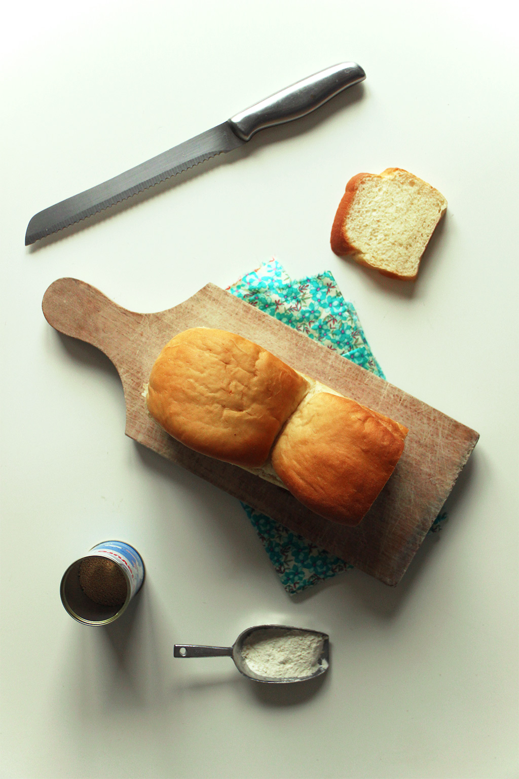 Pain moulé à la pâte magique - Recette par Du pain sur la planche