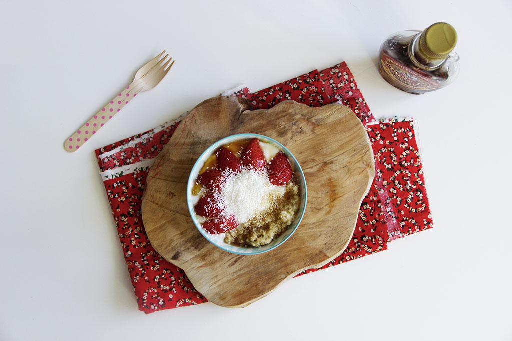 Porridge de quinoa aux fraises et noix de coco Not parisienne